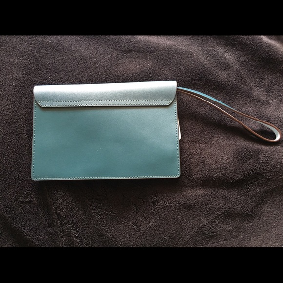 Kate Spade wristlet - Picture 2 of 6